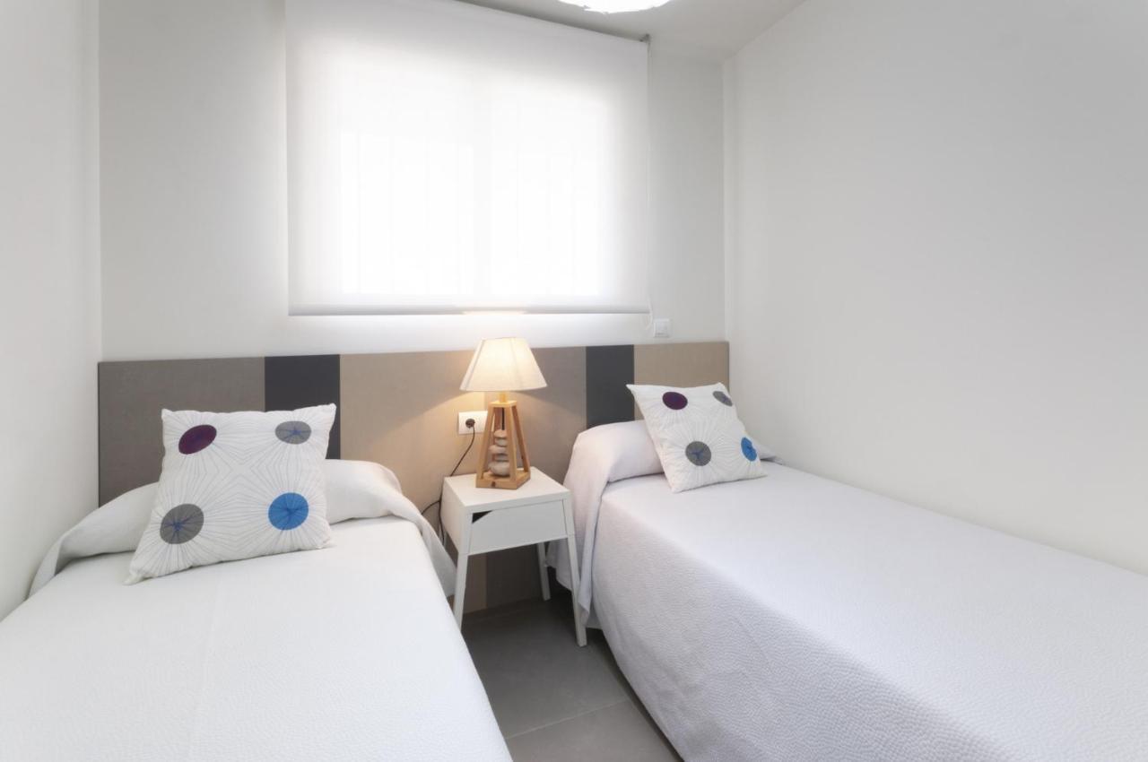 Ag Aquarium Apartment Playa de Gandia Bagian luar foto